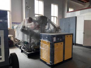 空壓機(jī)，儲(chǔ)氣罐，噴砂機(jī)